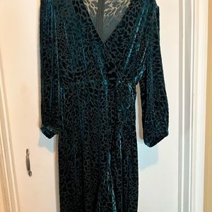 Gorgeous emerald green wrap dress with a leopard print
